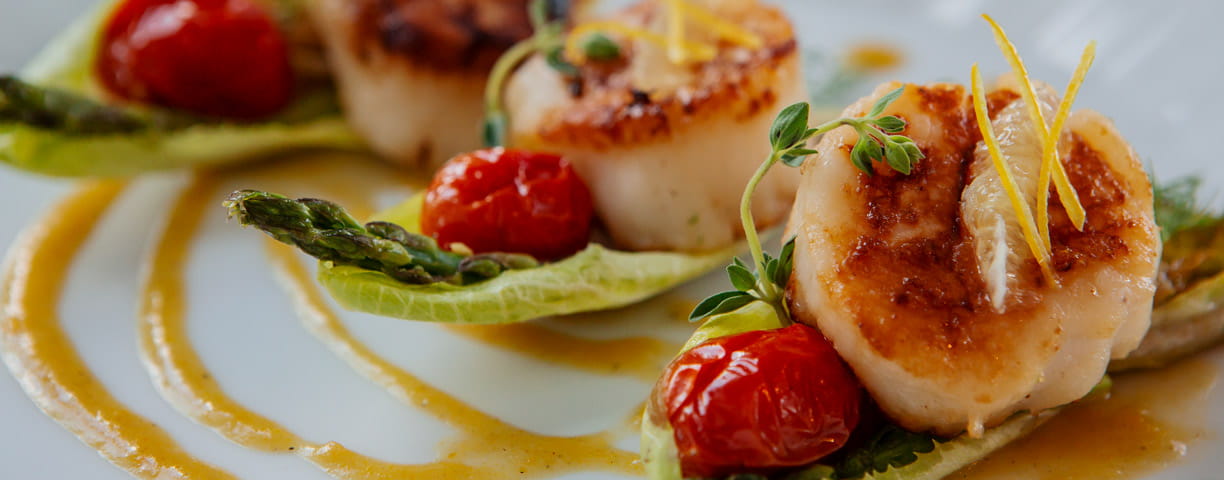 A scallop dish at a Vi community.